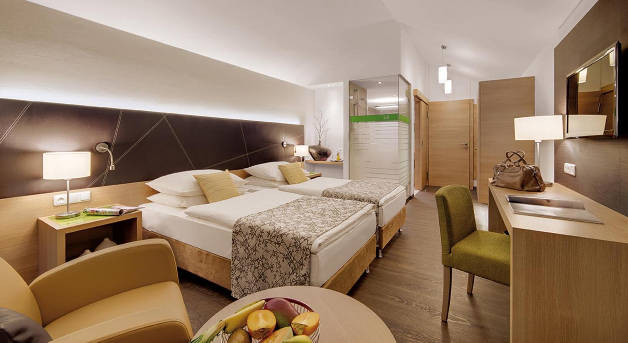 Holl Hotel 3*